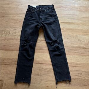 Gap Faded Black Distressed Cheeky Straight High Rise Size 25